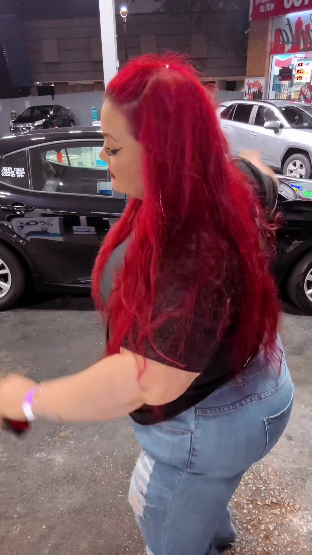 @Kim.no.kardashian