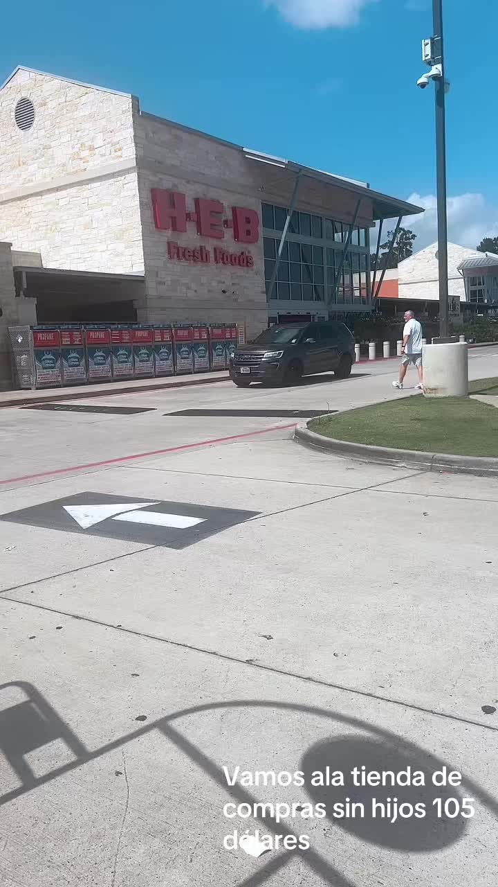 @lalalopez