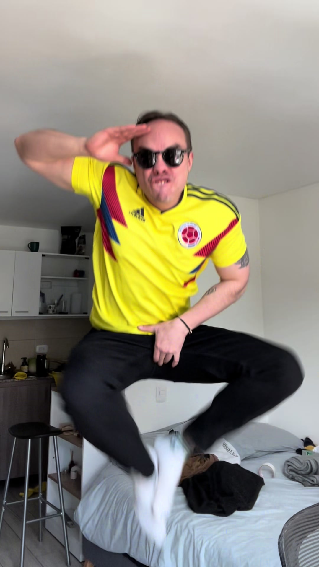 @Toallín