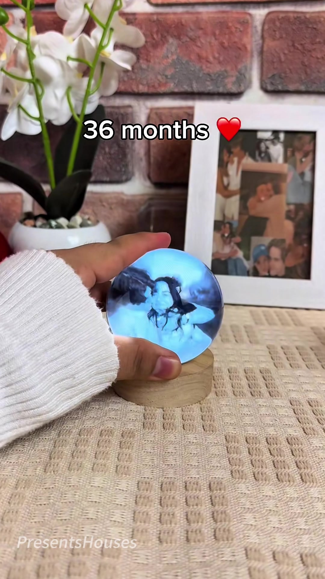 @PresentsHouses