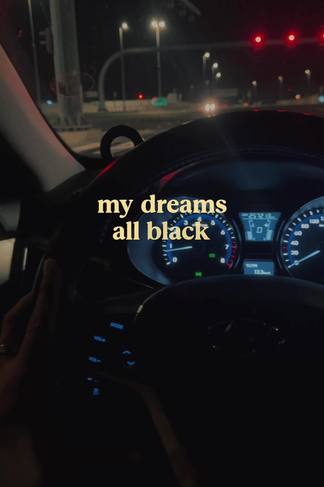 @mOOn🇦🇪