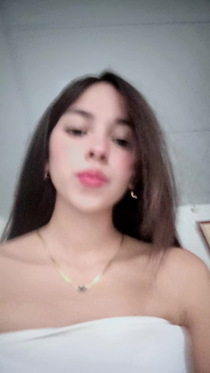 @🤍🖤yeysy carriel 🖤🤍