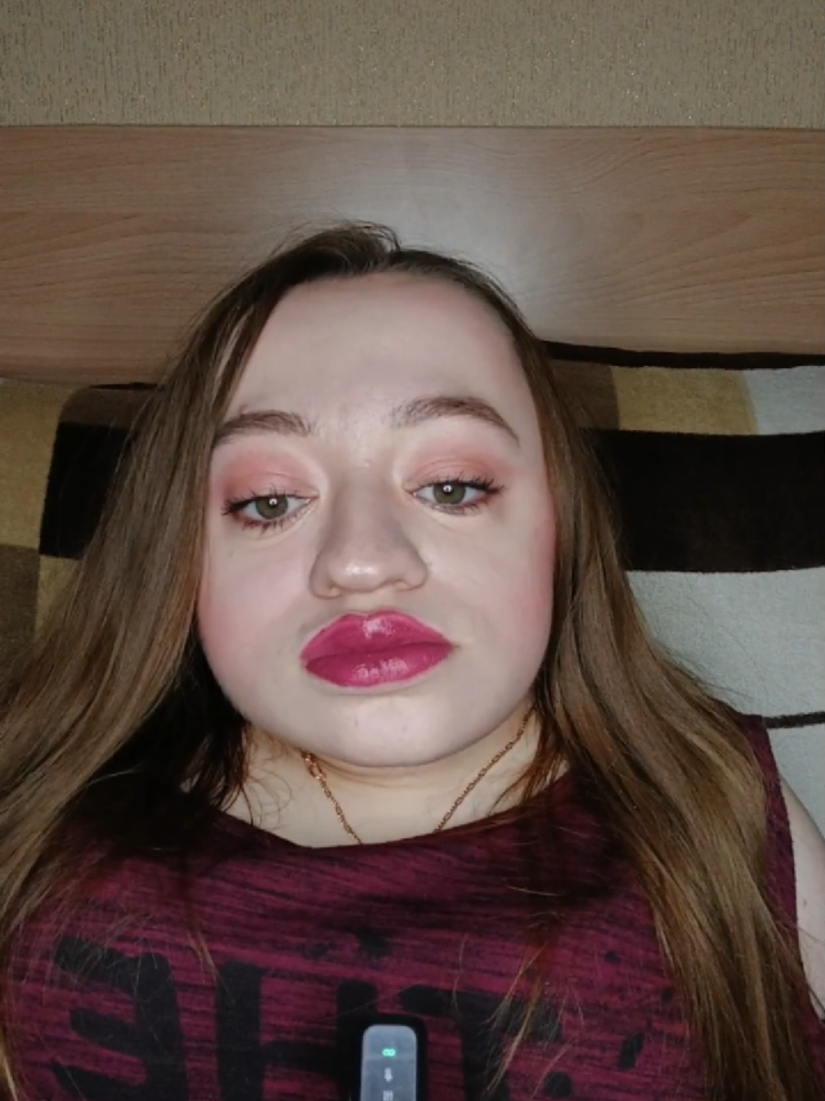 @𝕻𝖔𝖑𝖎𝖓𝖆 𝖔𝖓 𝖜𝖍𝖊𝖊𝖑𝖘