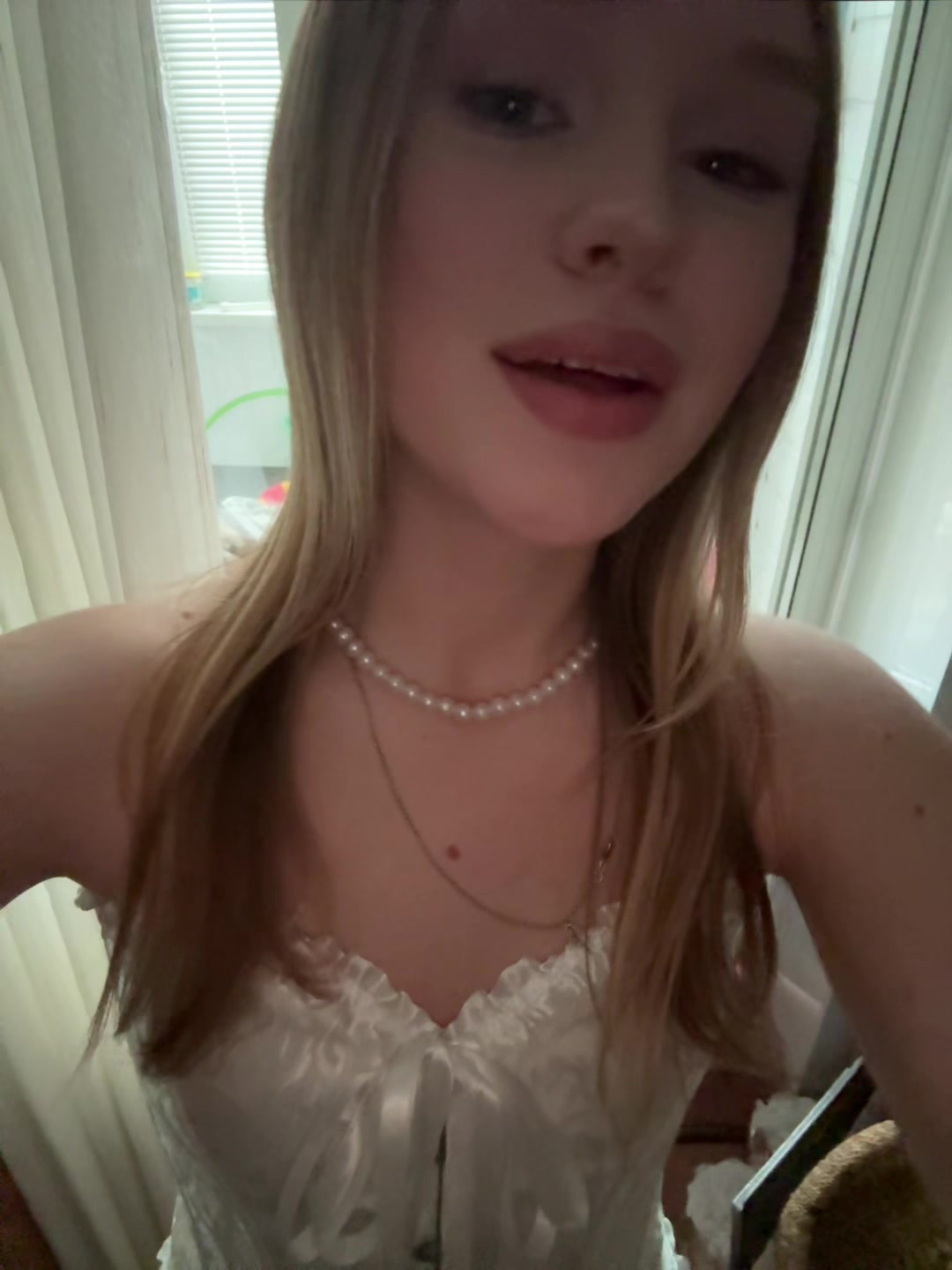 @anqshaa