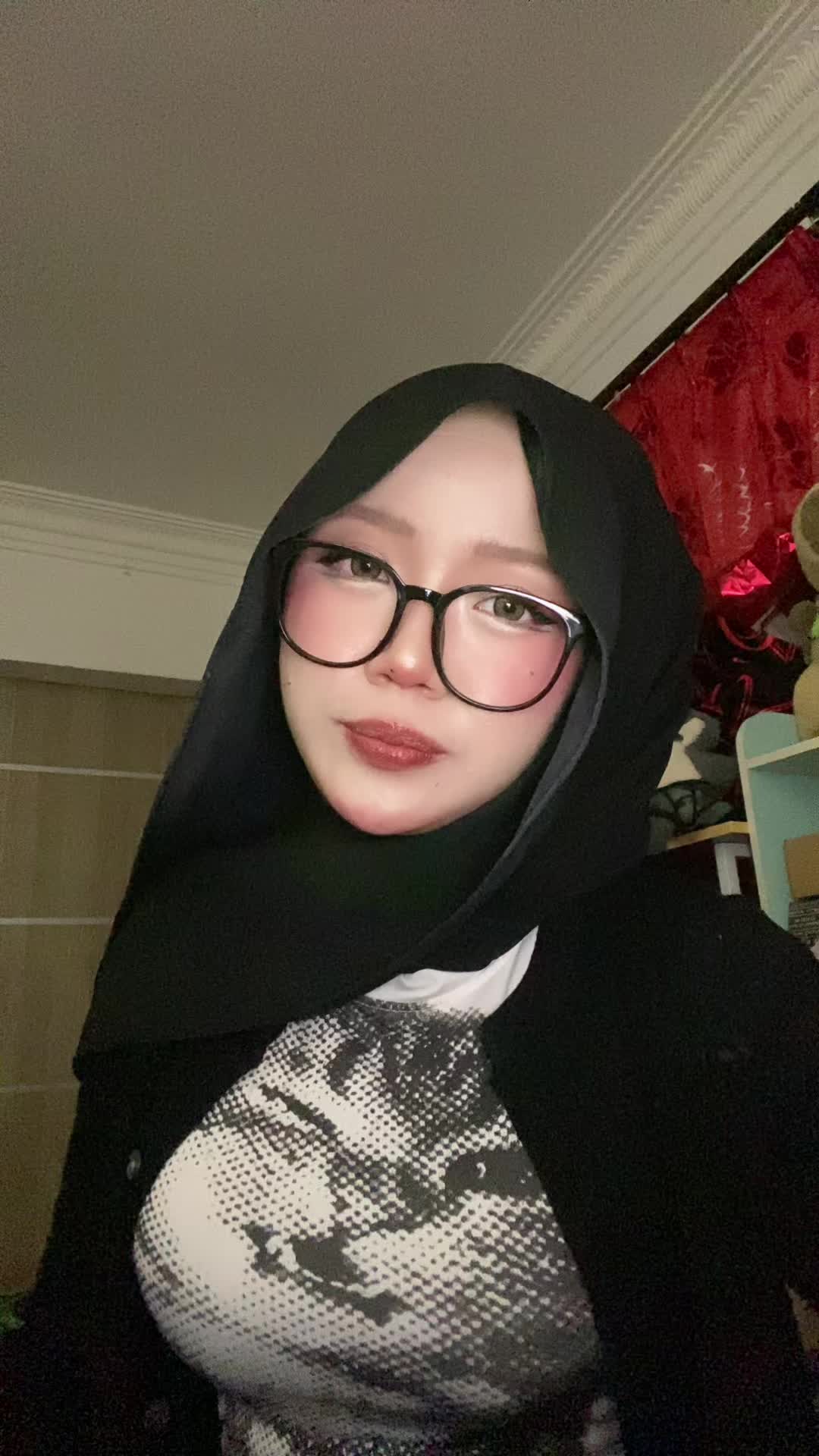 @ع