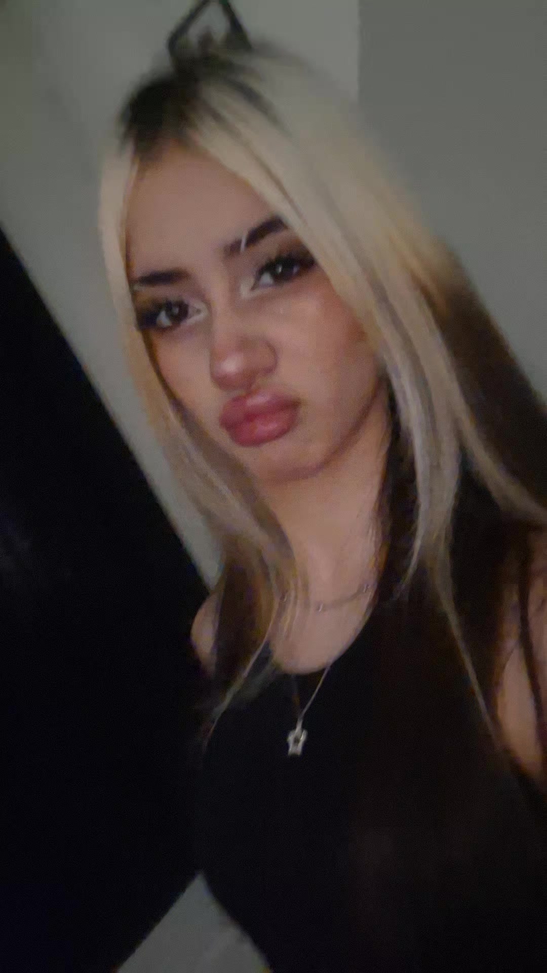 @🐚