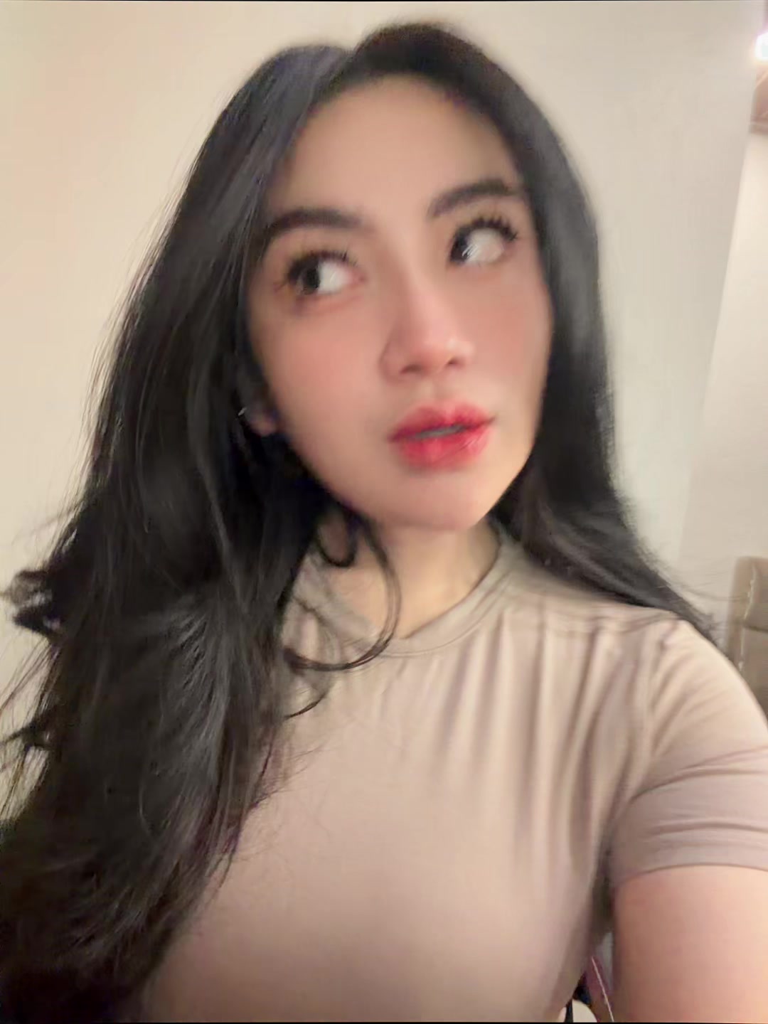 @Haayiiduniaaaaa