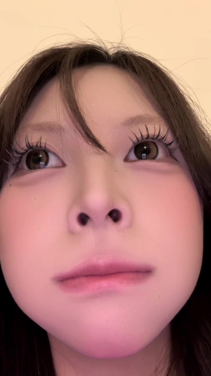 @みお