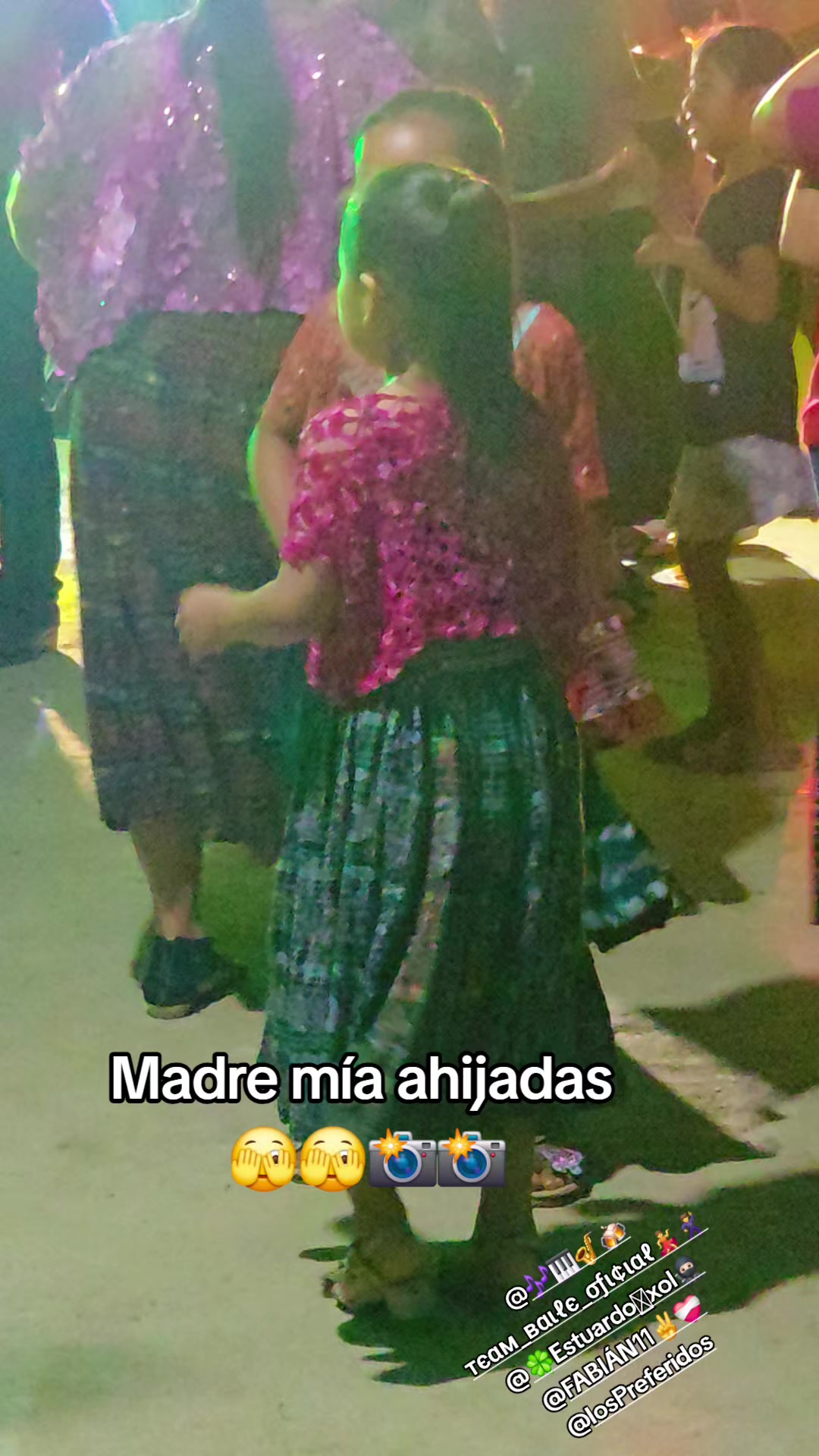 @Los Compadres