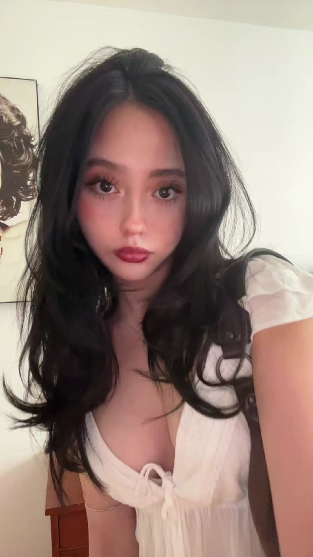 @Camila