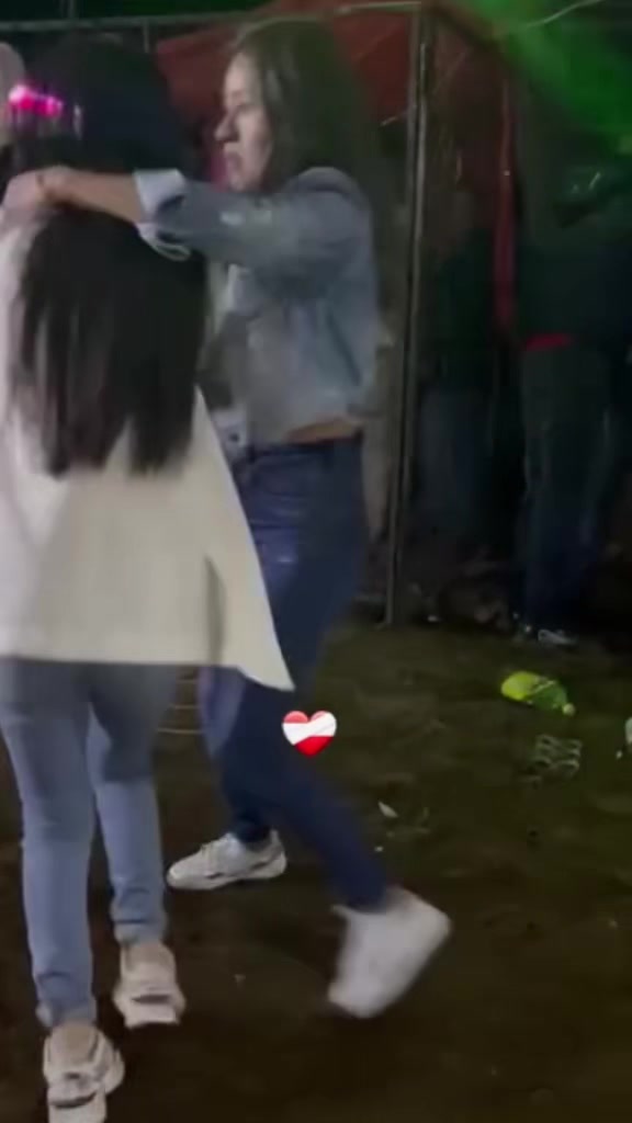 @Mundo  Cumbia