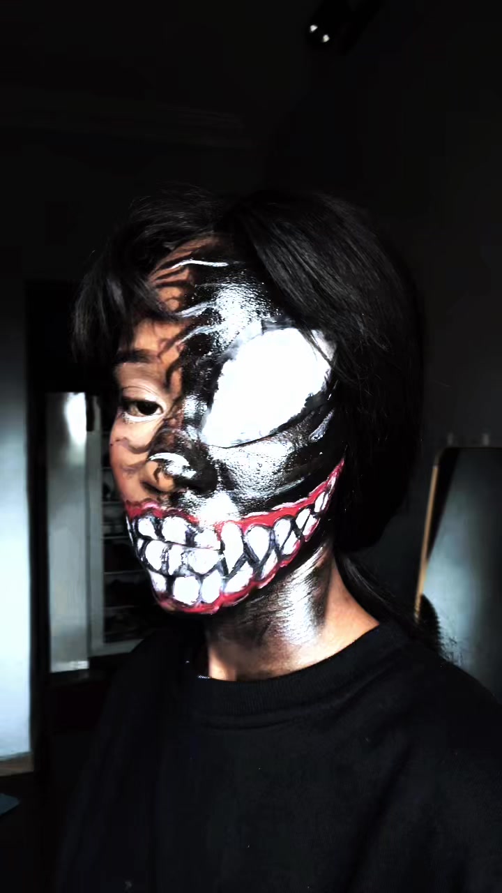 @BlueBambini🕷️