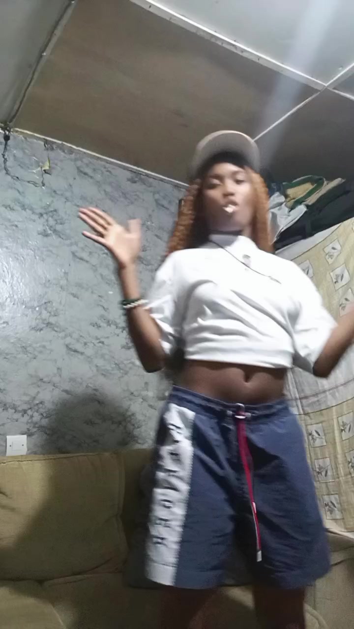 @Tchaniss.spam4
