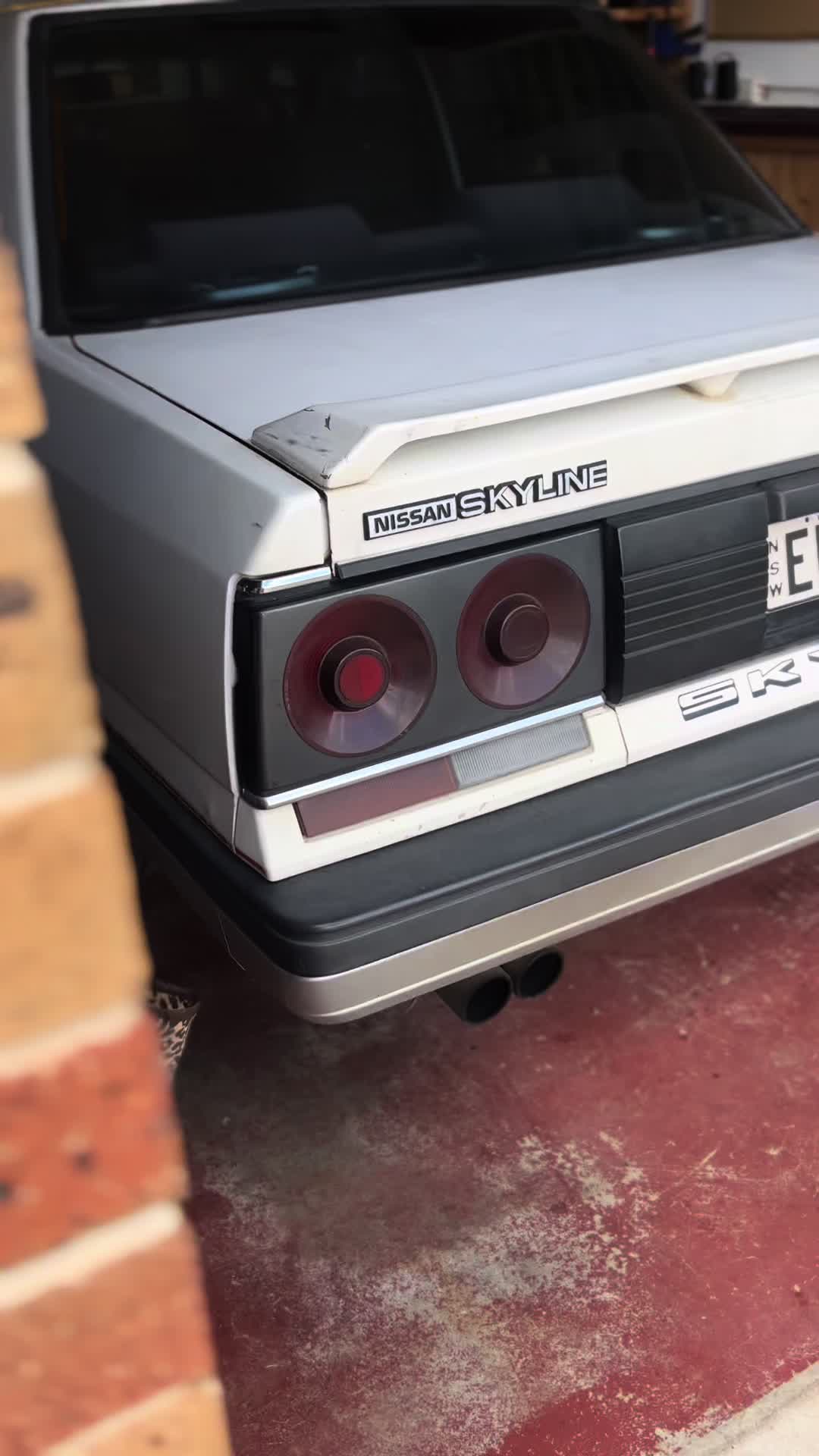 @￼