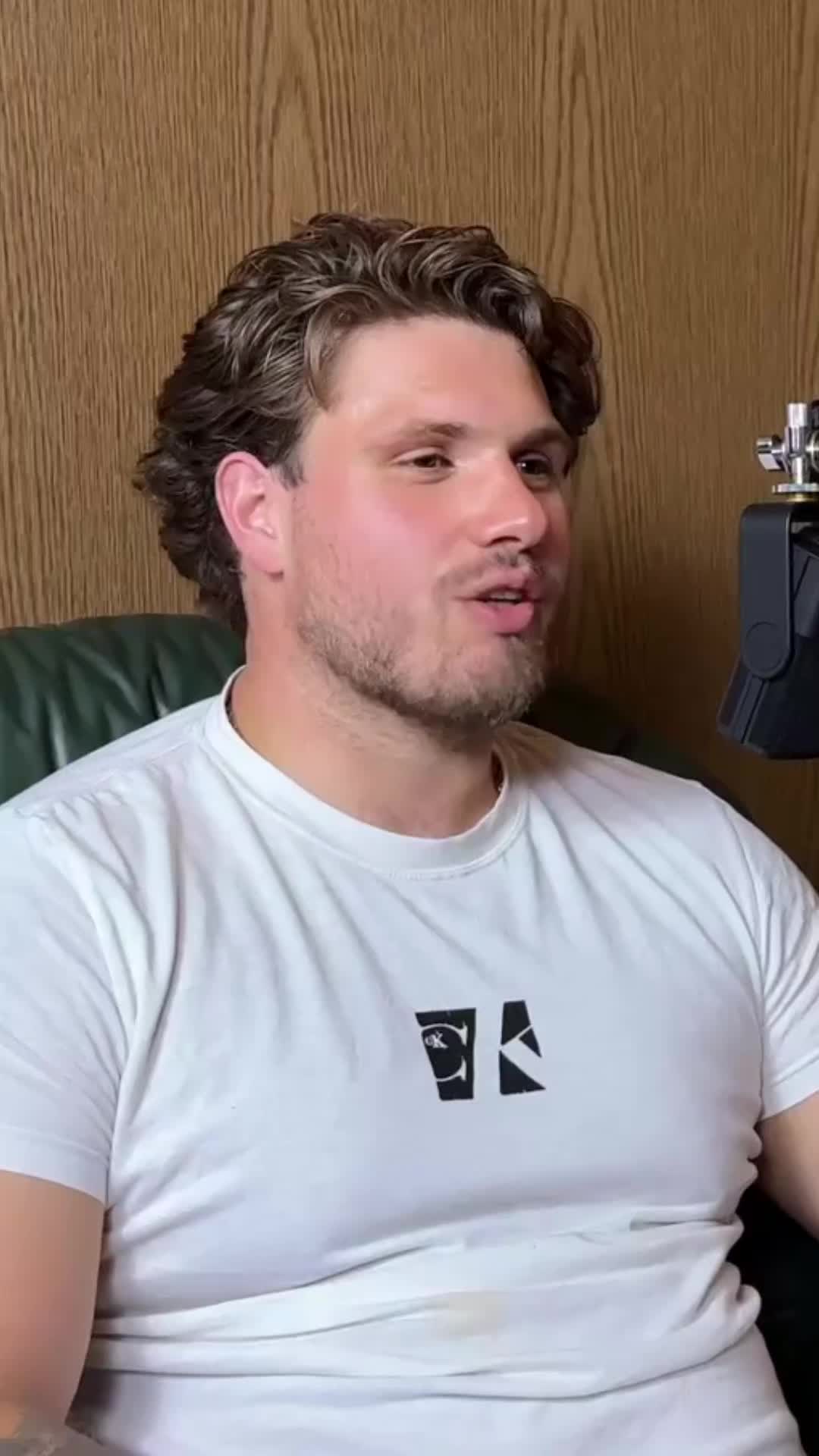 @Urgrund der Podcast