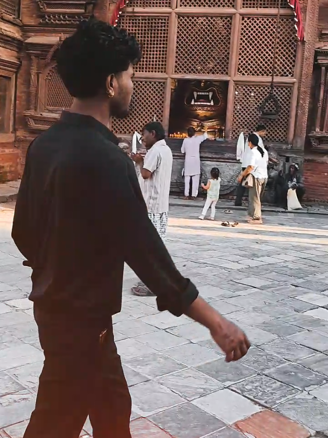 @GIDHI BOY 😎👿🇳🇵
