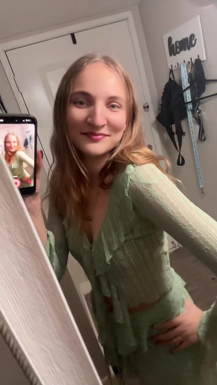 @Isisloveless