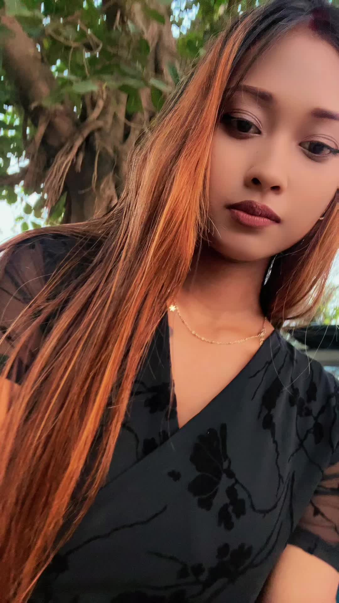 @🦋⃟✮⃝🇲rs__Tharunii🌺  