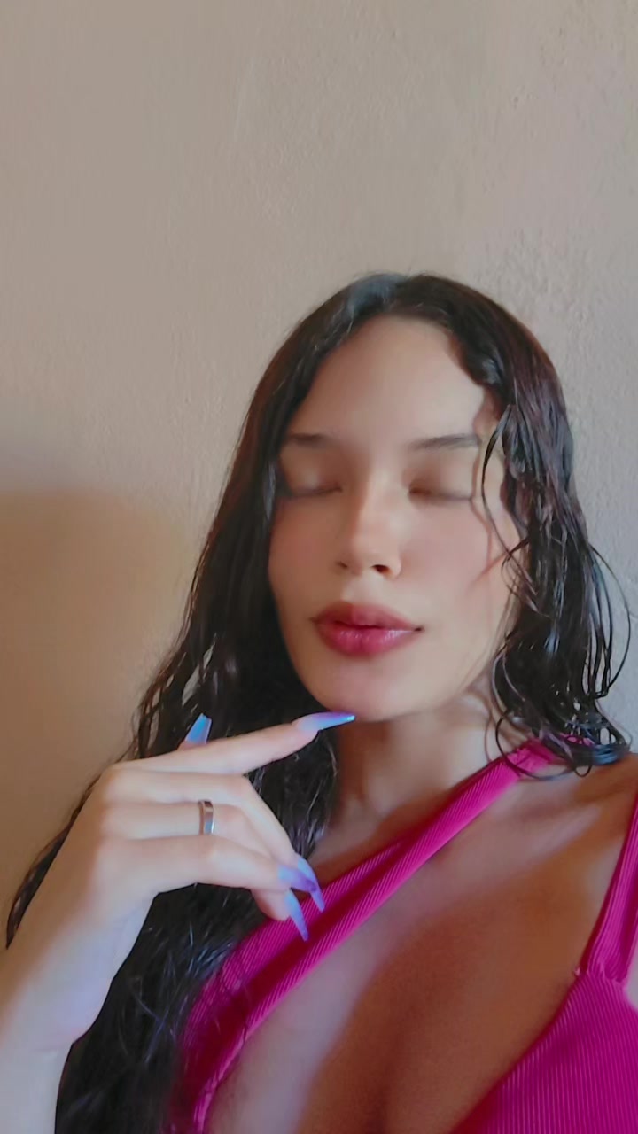 @greyce kelly 🦋