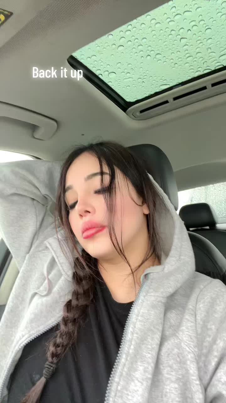 @Isabella Mooré