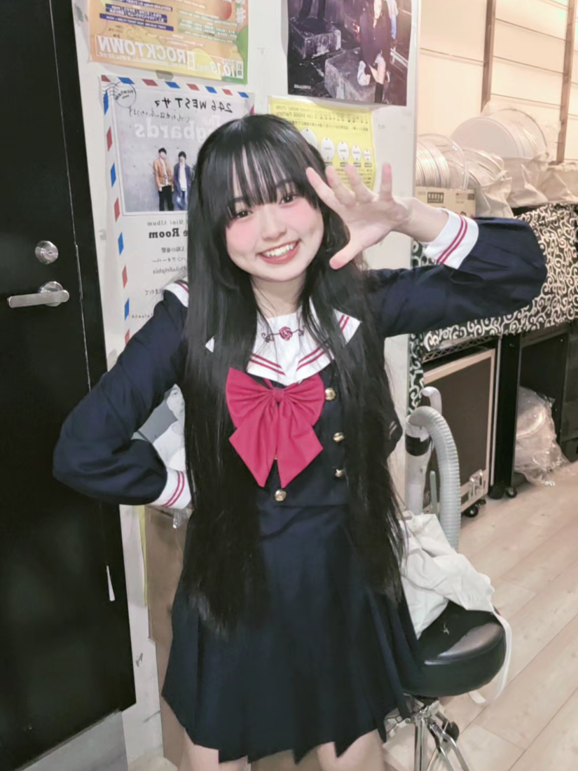 @神﨑萌衣