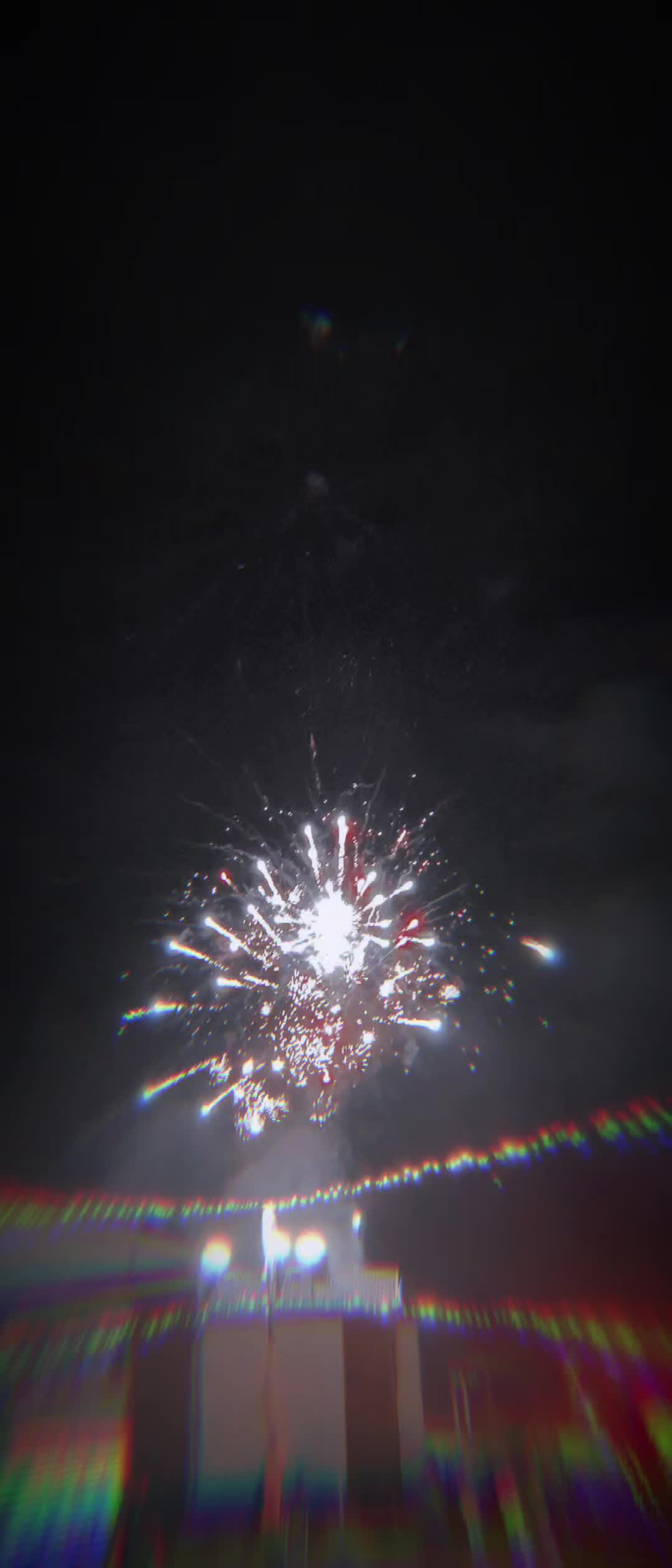 @Лейс