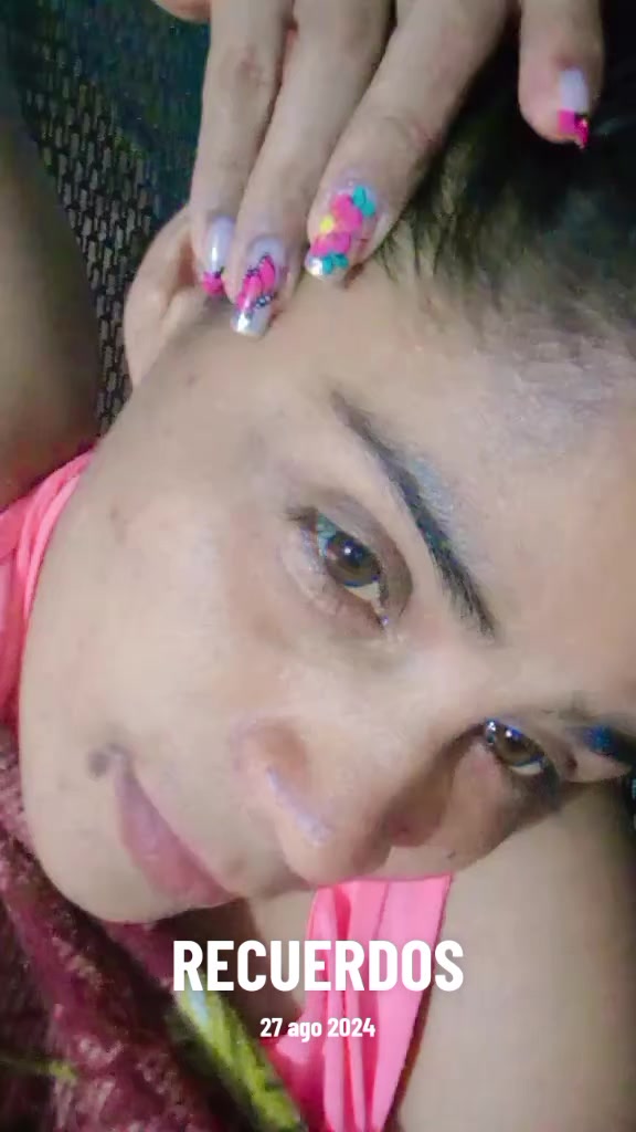 @Mar&iacute;a Castro 😘😘😘😘