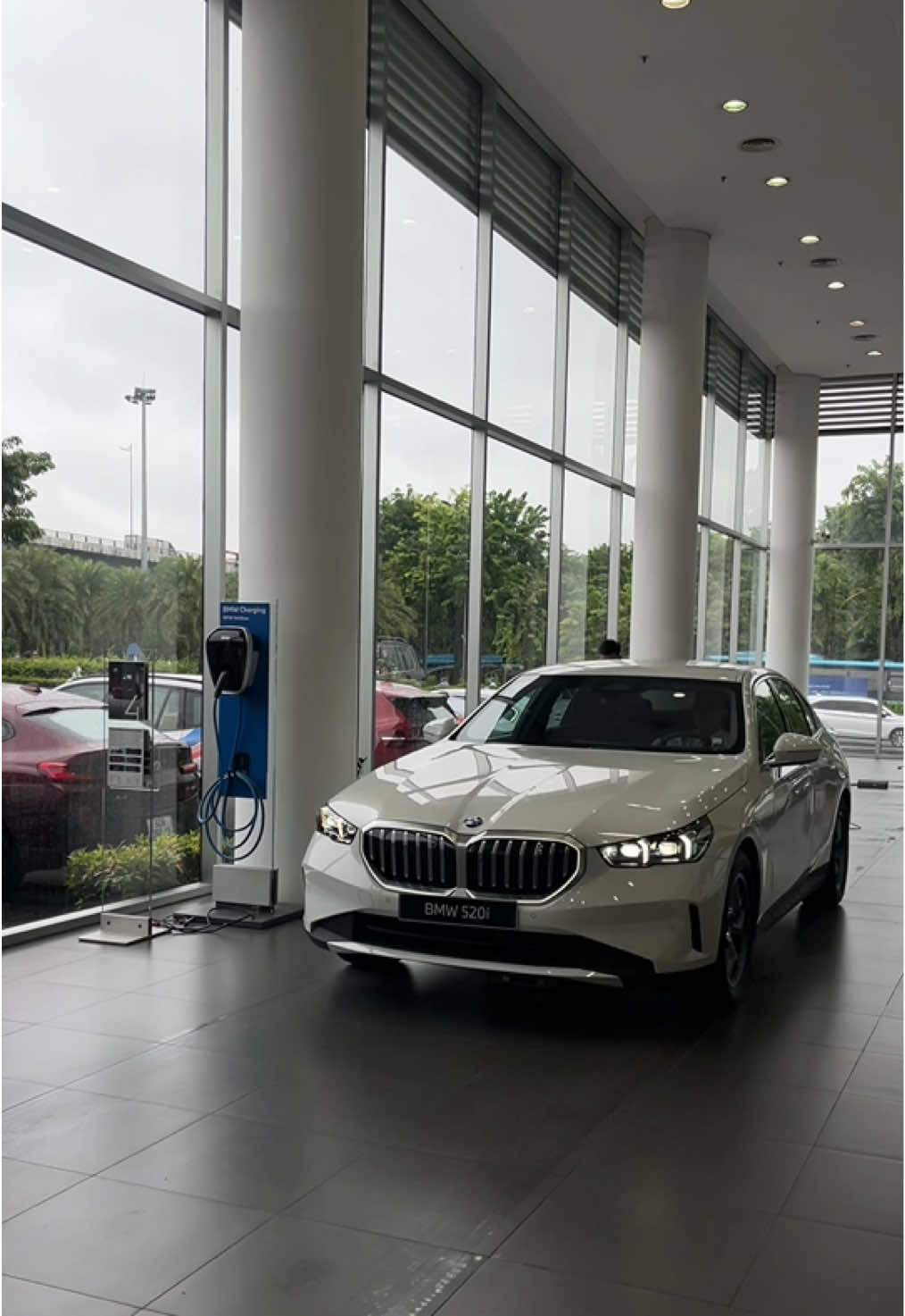 @Cuc Trieu BMW ☻