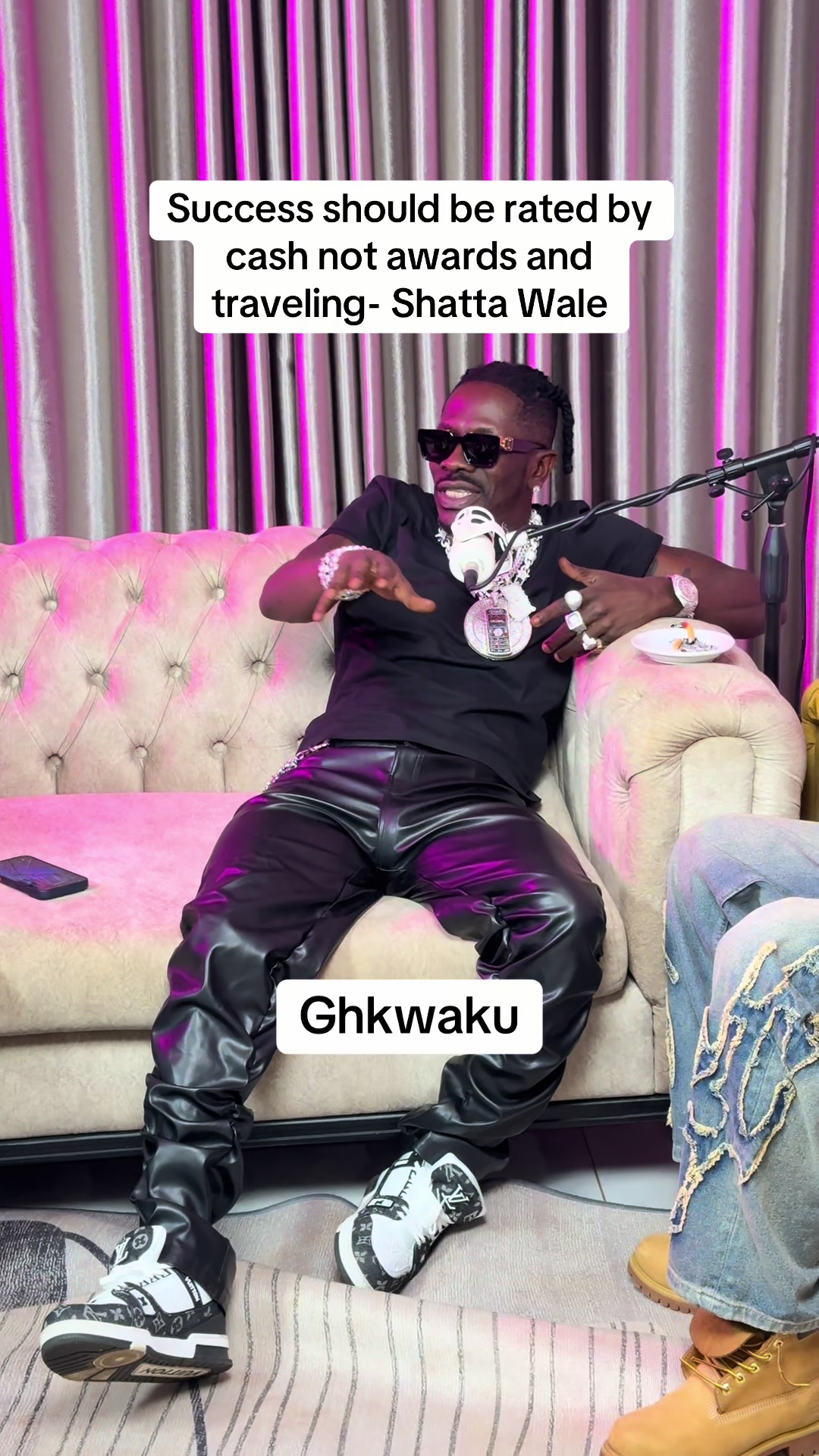 @Ghkwaku