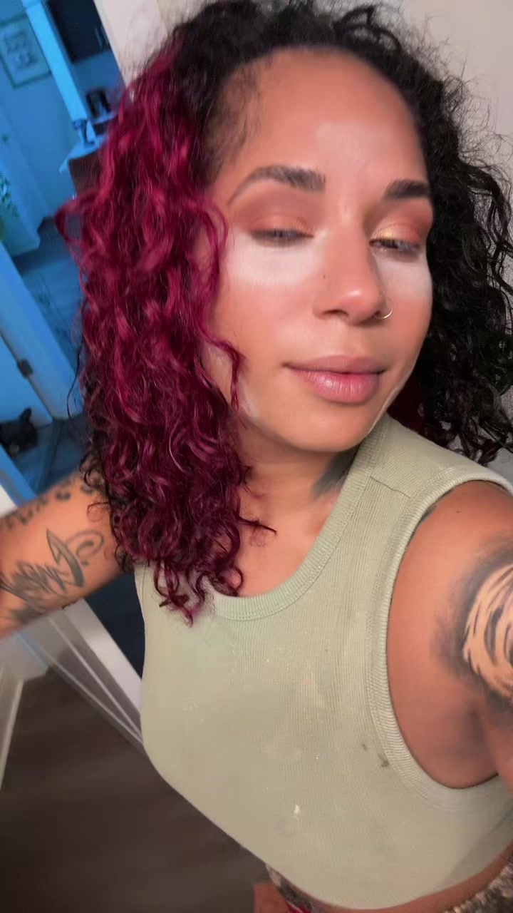 @ShhmoneyCurl