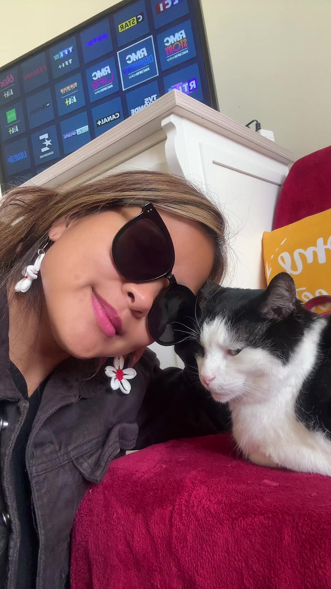 @LadyKitten 🐈 🌷🌷❤️KT❤️🌷🌷