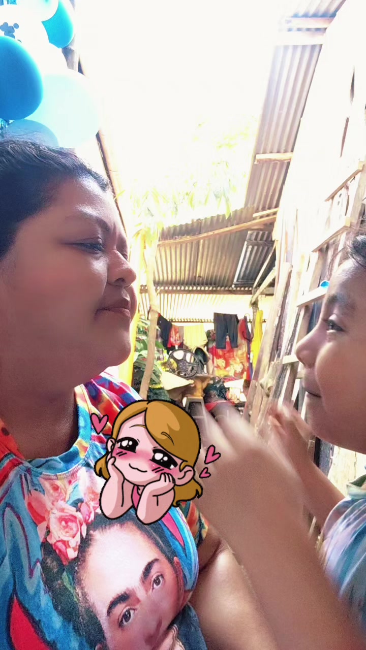 @Mam&aacute; de Mona🙉 y Rosita🌹
