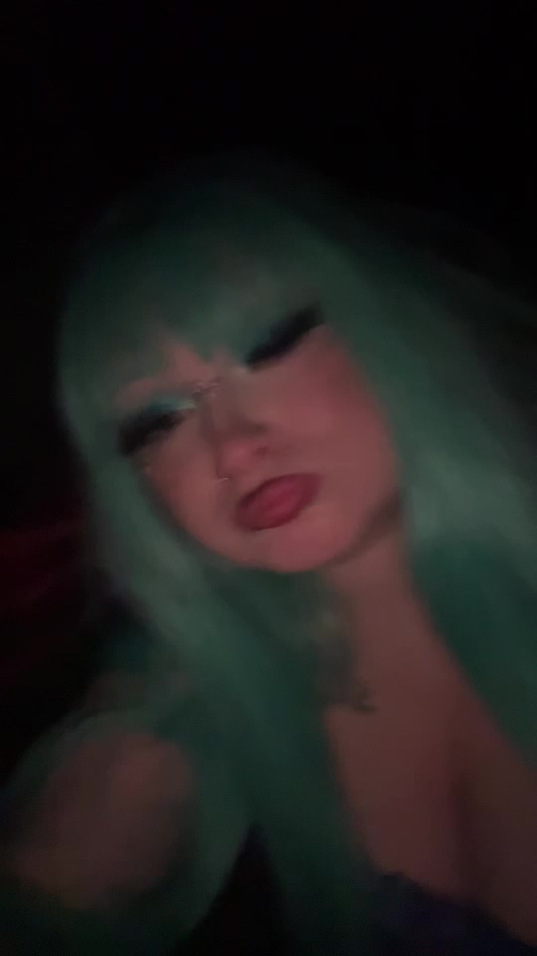 @Qu33fqueen
