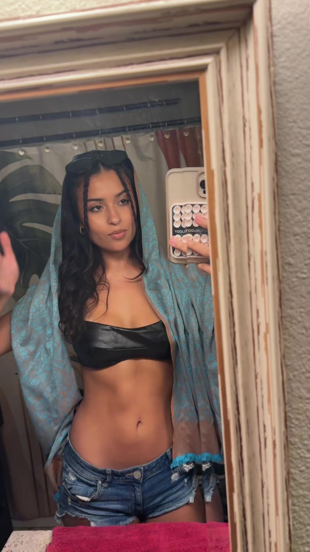 @Kiara Cox