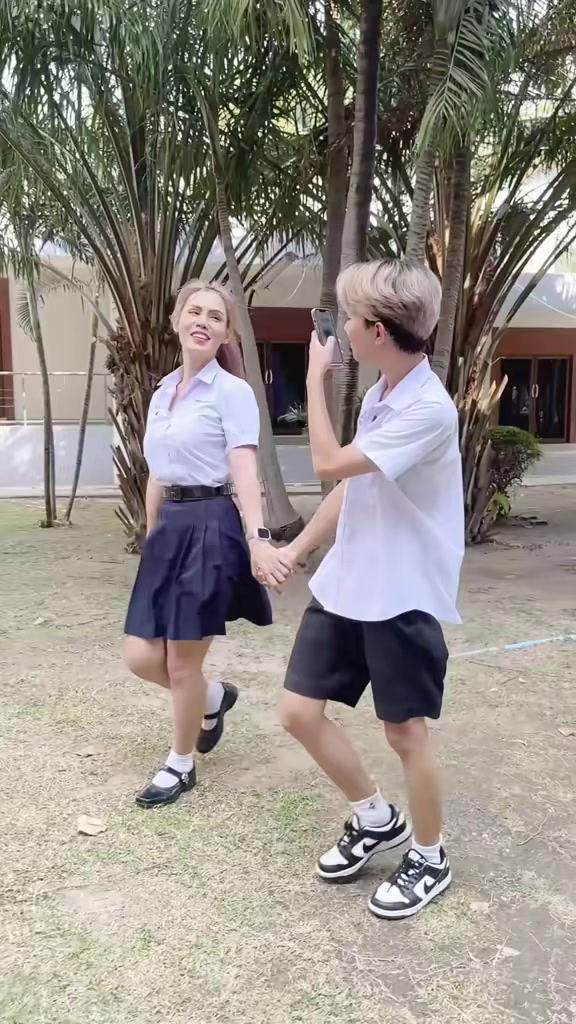 @กะเทยรีวิว