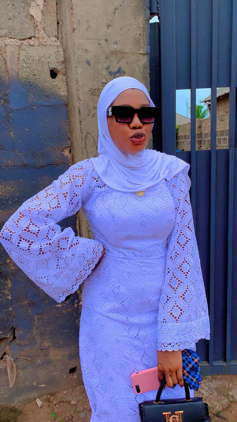 @Adeola Billion 💎