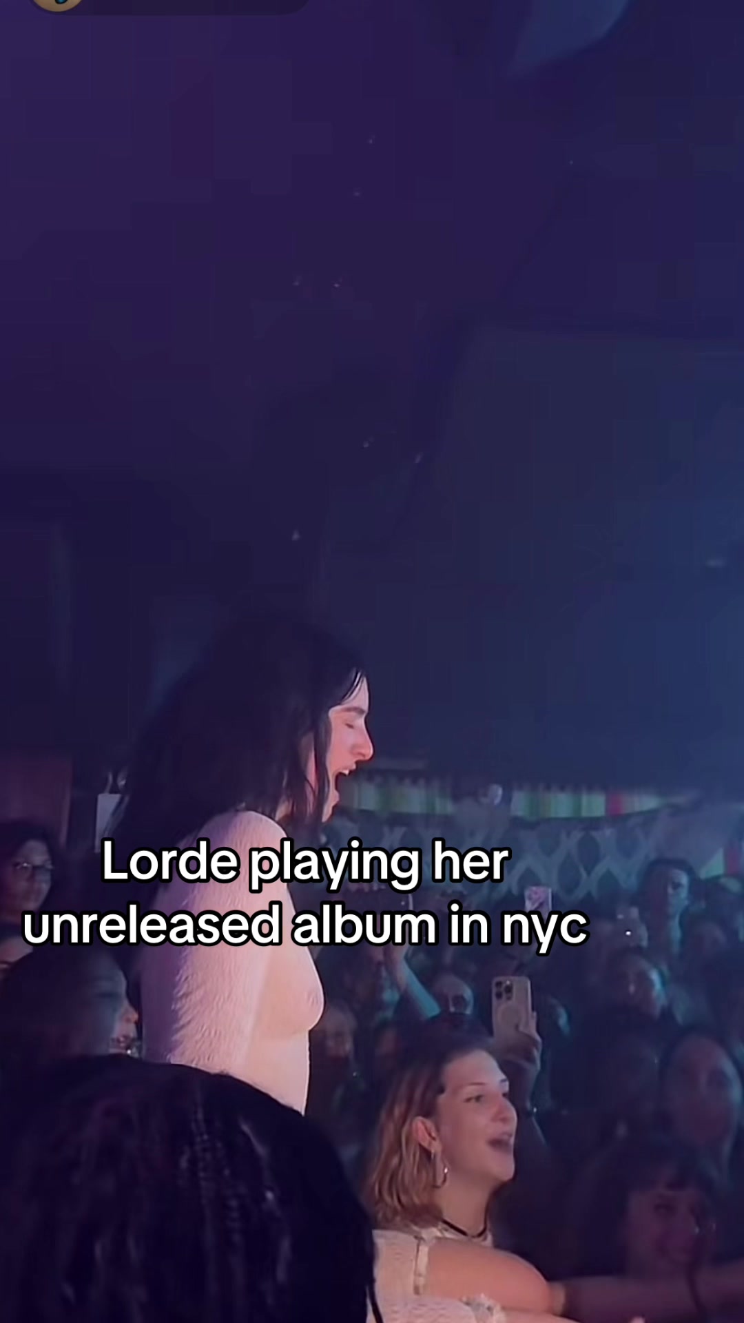 @Lorde Fanpage