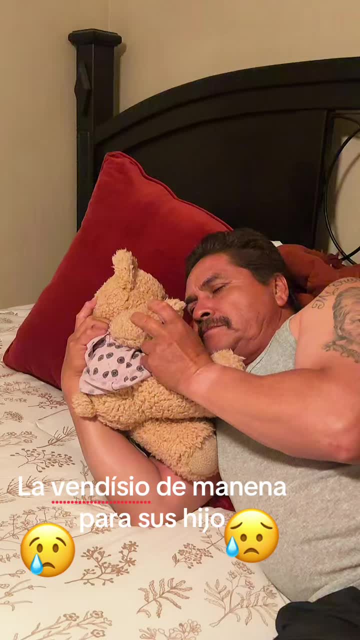@💕👑Quiuuubo t&iacute;a Chela y kico