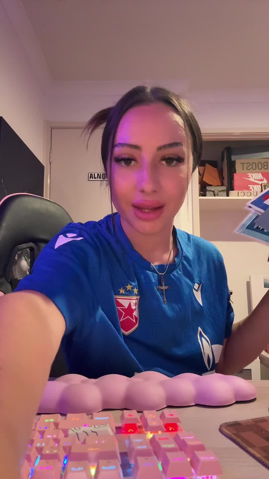 @Sofija CG