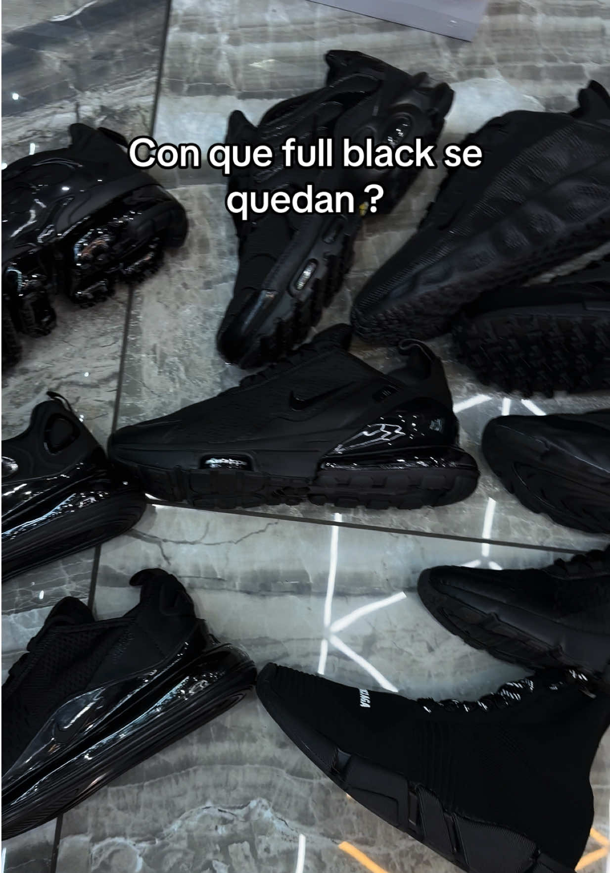 @El Aluc&iacute;n | Air Sneakers