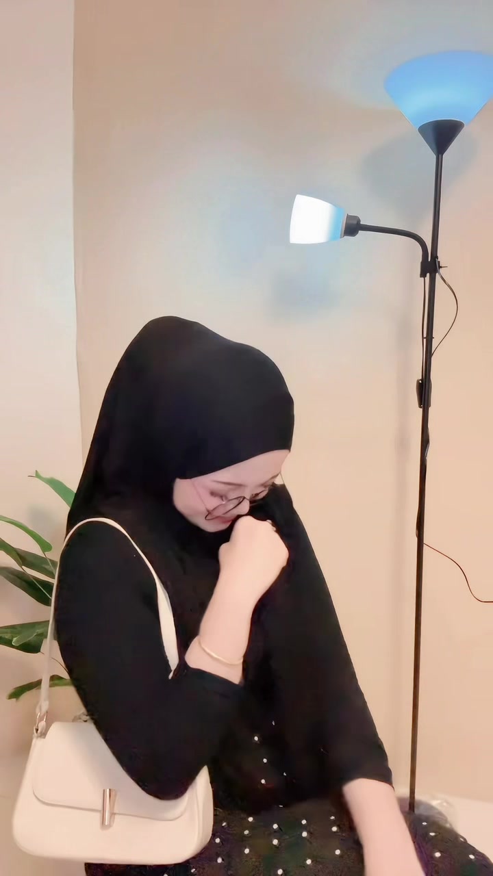 @cutkina_