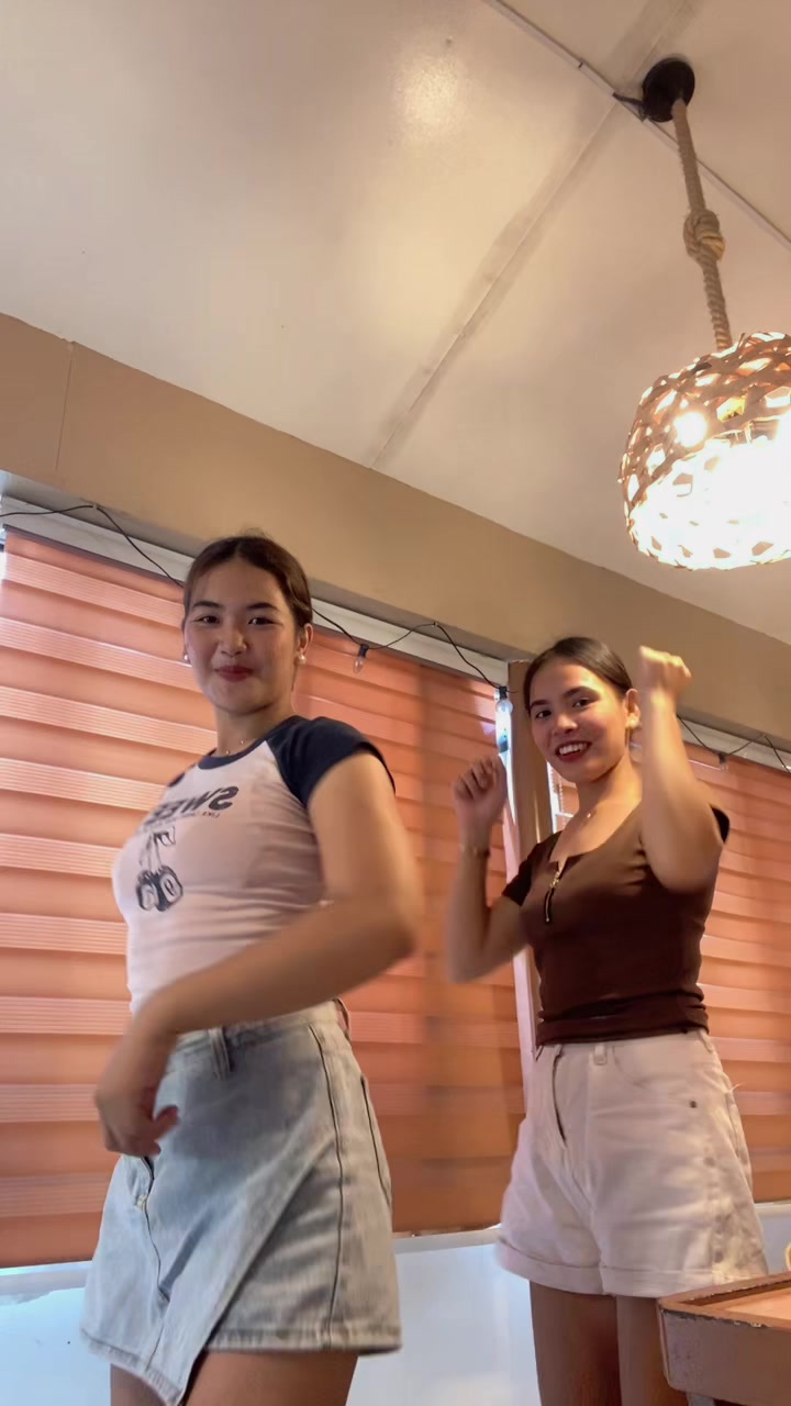 @annekristel_