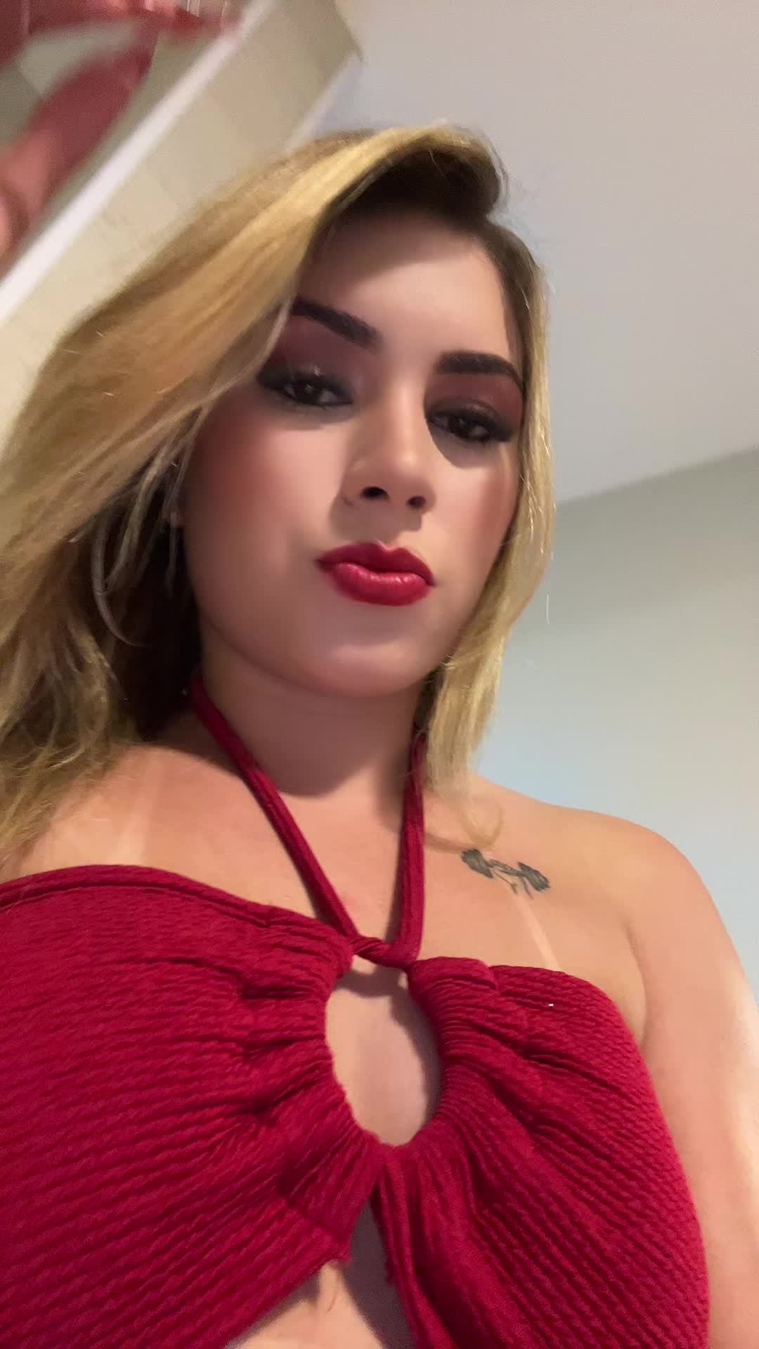 @Gabily Castro