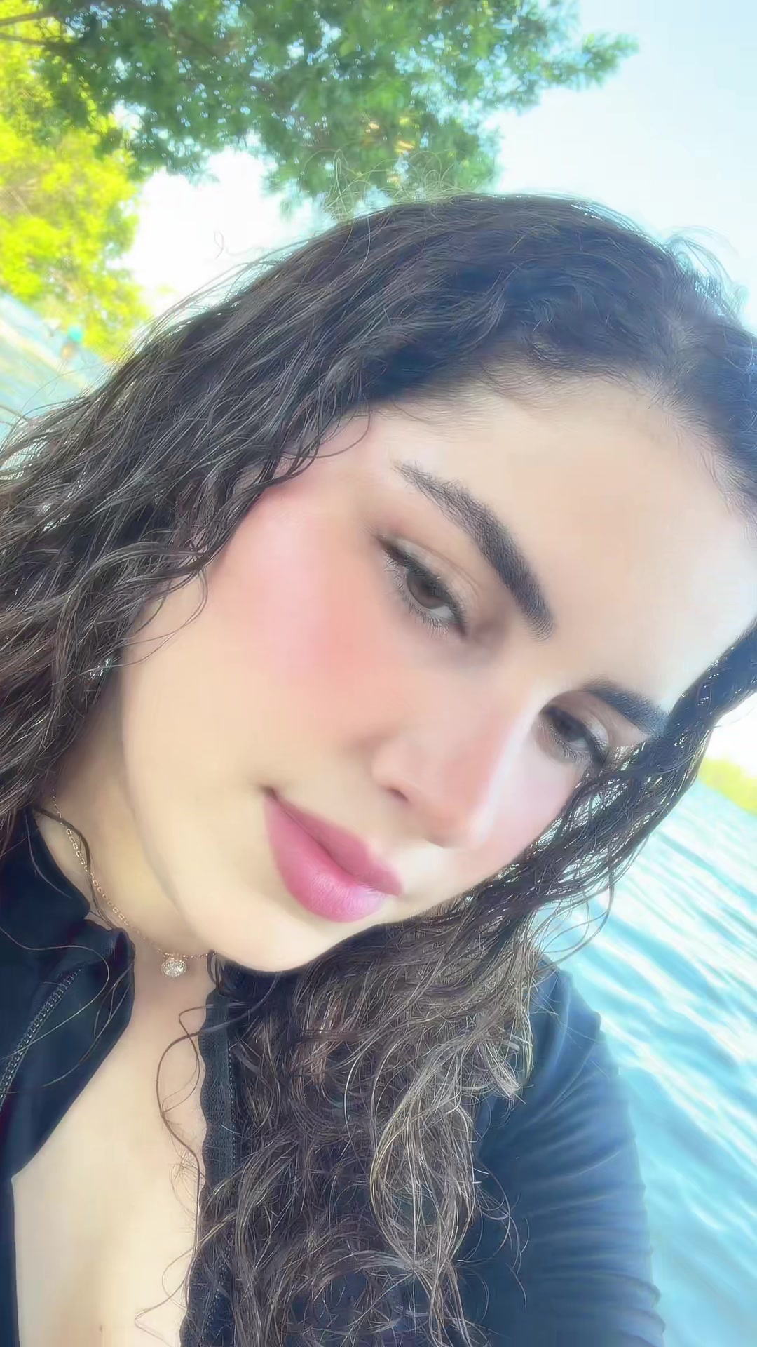@lialopez