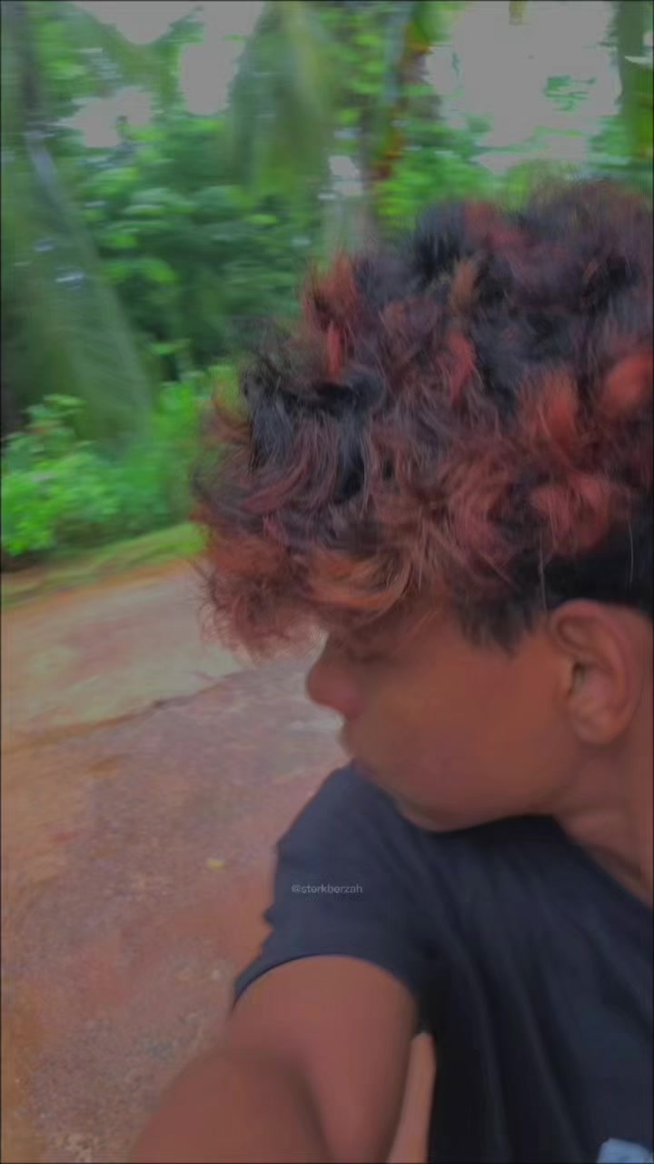 @𝓛🪭〽️