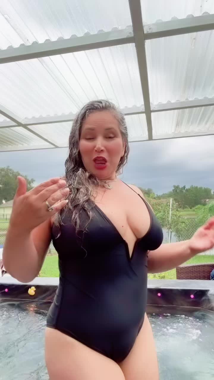 @Yerlena Bella