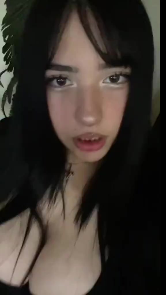 @𖣂
