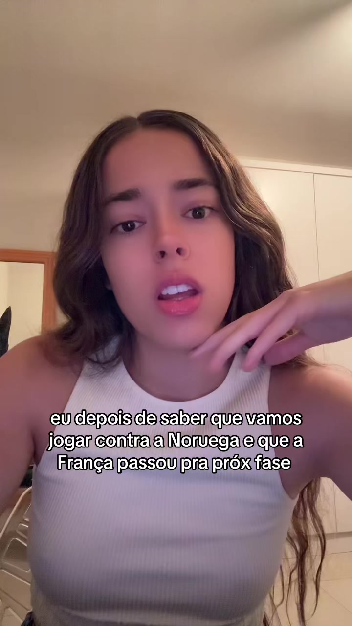 @Julia Andrade