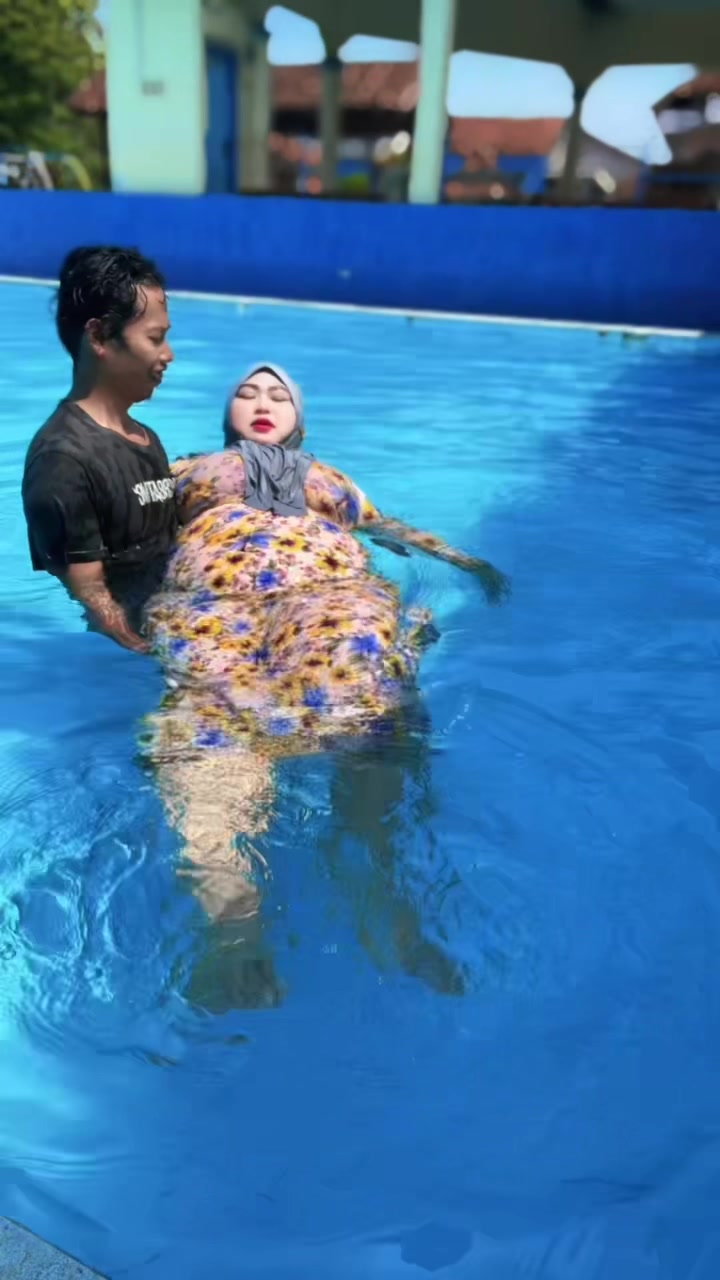 @momsreyh
