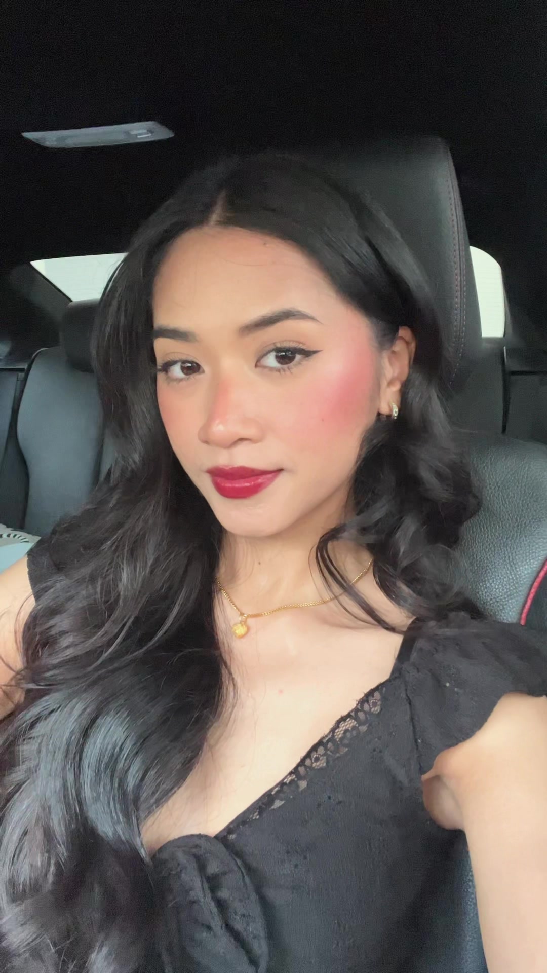 @sab🐝na